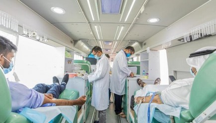 مدينة الشارقة للإعلام (شمس) تقود حملة مجتمعية للتبرع بالدم